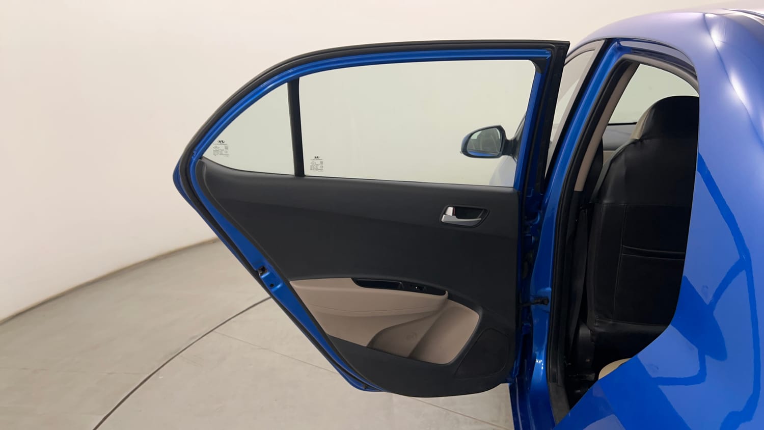 Used 2019 Hyundai Xcent SX (O)CRDi Diesel Manual interior LEFT REAR DOOR OPEN VIEW