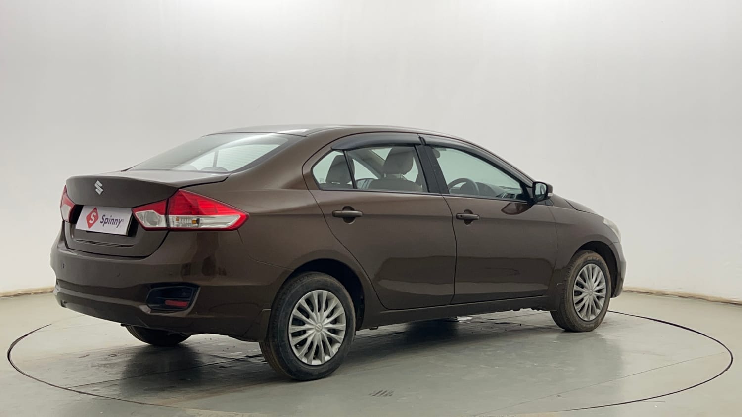 Used 2018 Maruti Suzuki Ciaz Delta 1.4 MT Petrol Manual exterior RIGHT REAR CORNER VIEW