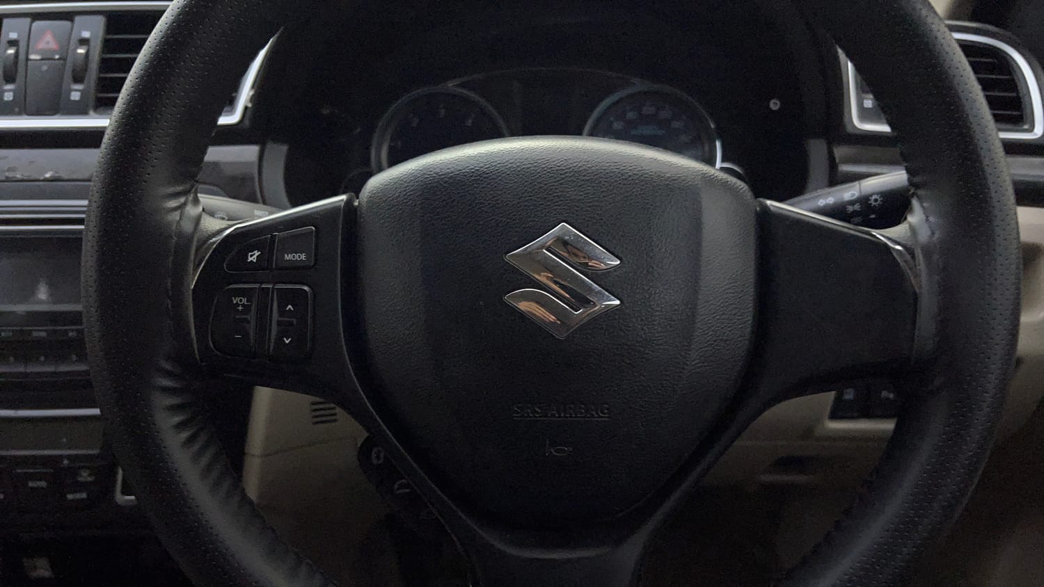 Used 2017 Maruti Suzuki Ciaz Zeta 1.3 Hybrid Diesel Manual top_features Airbags