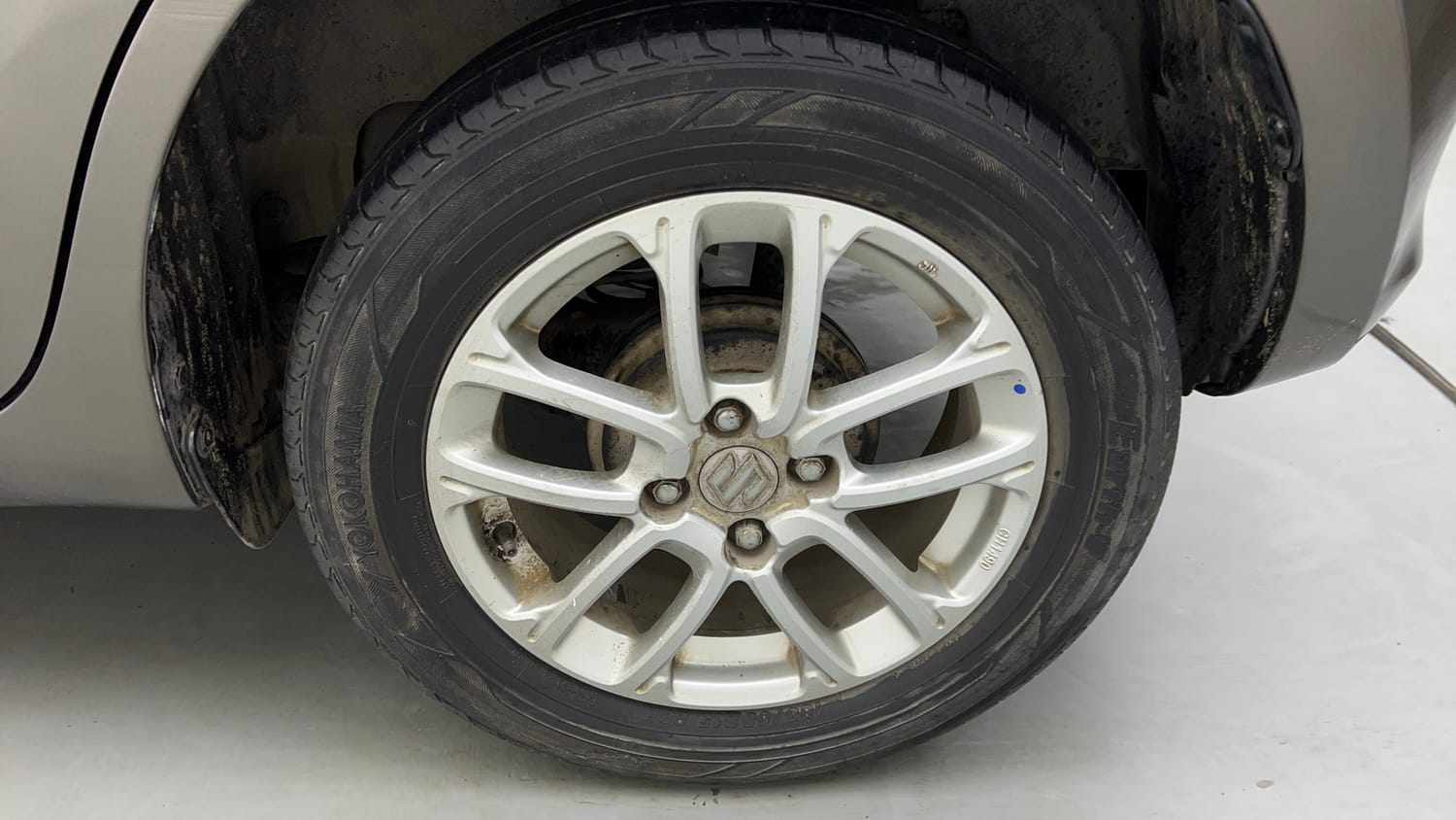 Used 2018 Maruti Suzuki Swift ZXi AMT Petrol Automatic tyres LEFT REAR TYRE RIM VIEW