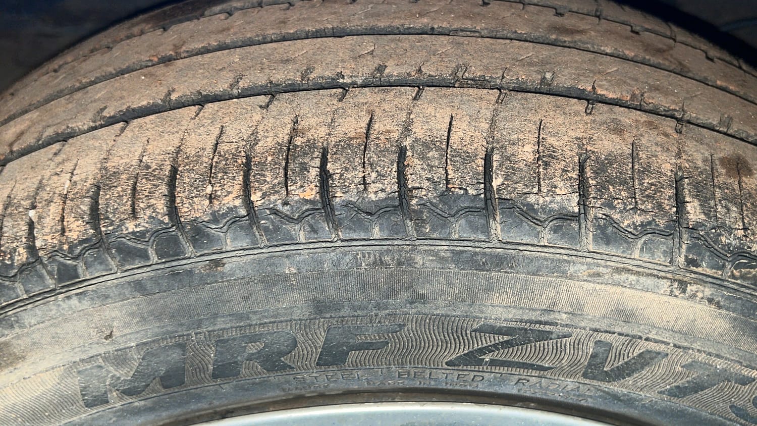 Used 2019 Hyundai Santro Sportz AMT Petrol Automatic tyres RIGHT REAR TYRE TREAD VIEW