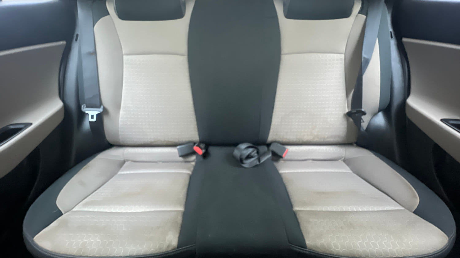 Used 2017 Hyundai Elite i20 Sportz 1.2 Petrol Manual interior REAR SEAT CONDITION VIEW