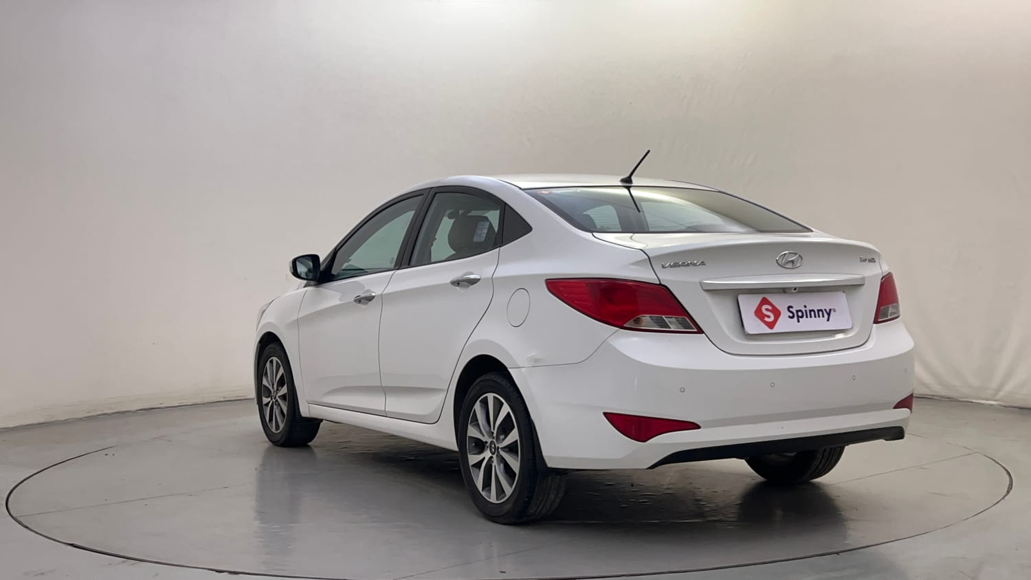 Used 2015 Hyundai Fluidic Verna 4S 1.6 VTVT SX Petrol Manual exterior LEFT REAR CORNER VIEW