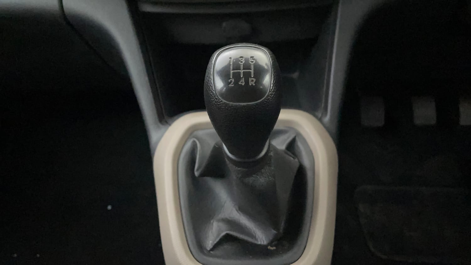 Used 2014 Hyundai Grand i10 Magna 1.2 Kappa VTVT Petrol Manual interior GEAR  KNOB VIEW