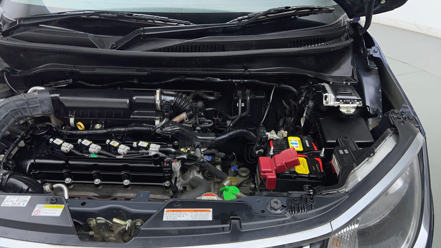 Used 2025 Maruti Suzuki Ignis Zeta 1.2 MT Petrol Manual engine ENGINE LEFT SIDE VIEW