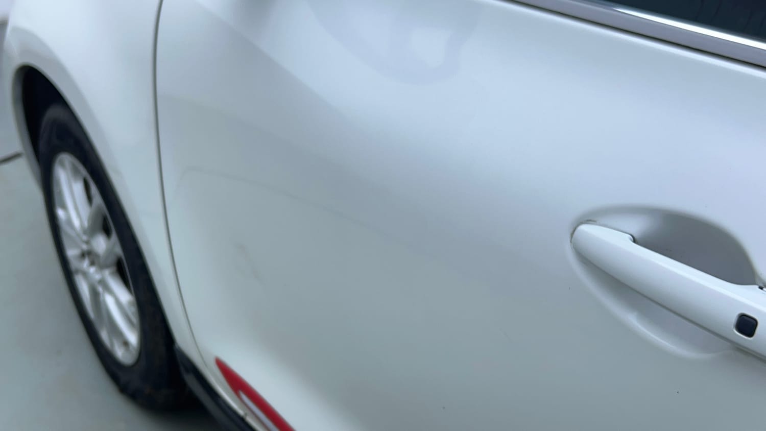 Used 2018 Maruti Suzuki Swift ZXi AMT Petrol Automatic dents MINOR DENT
