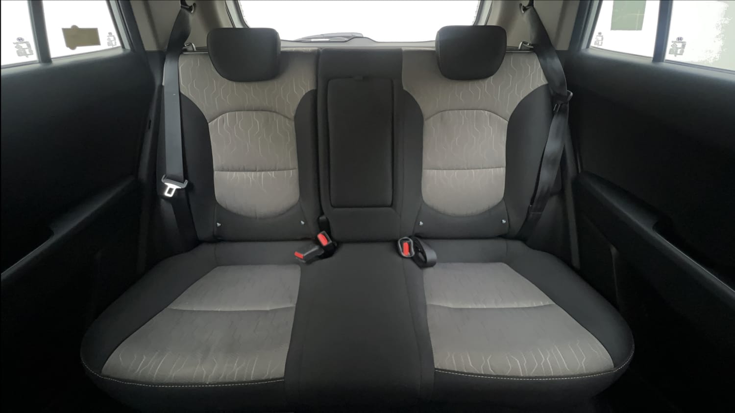 Used 2018 Hyundai Creta SX 1.6 AT CRDi Diesel Automatic interior REAR SEAT CONDITION VIEW