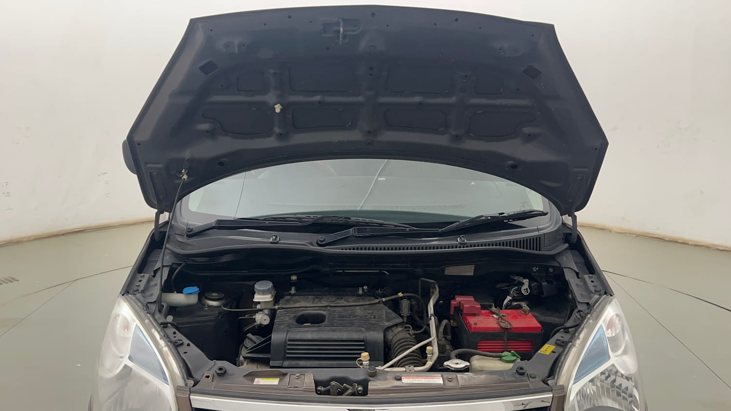 Used 2016 Maruti Suzuki Wagon R LXI Petrol Manual engine ENGINE & BONNET OPEN FRONT VIEW
