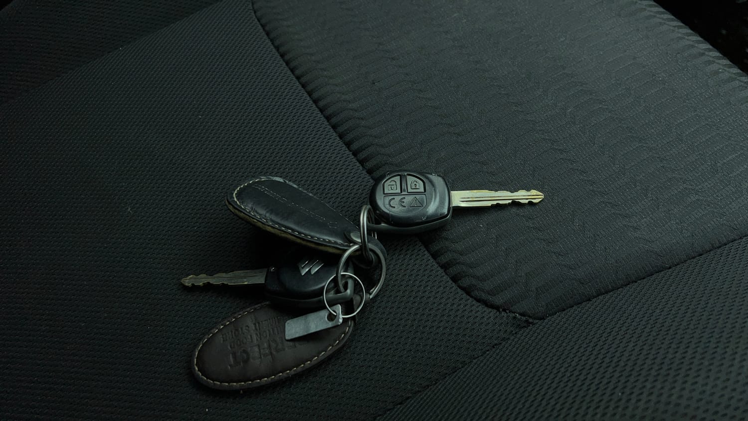 Used 2021 maruti-suzuki Vitara Brezza LXi Petrol Manual extra CAR KEY VIEW