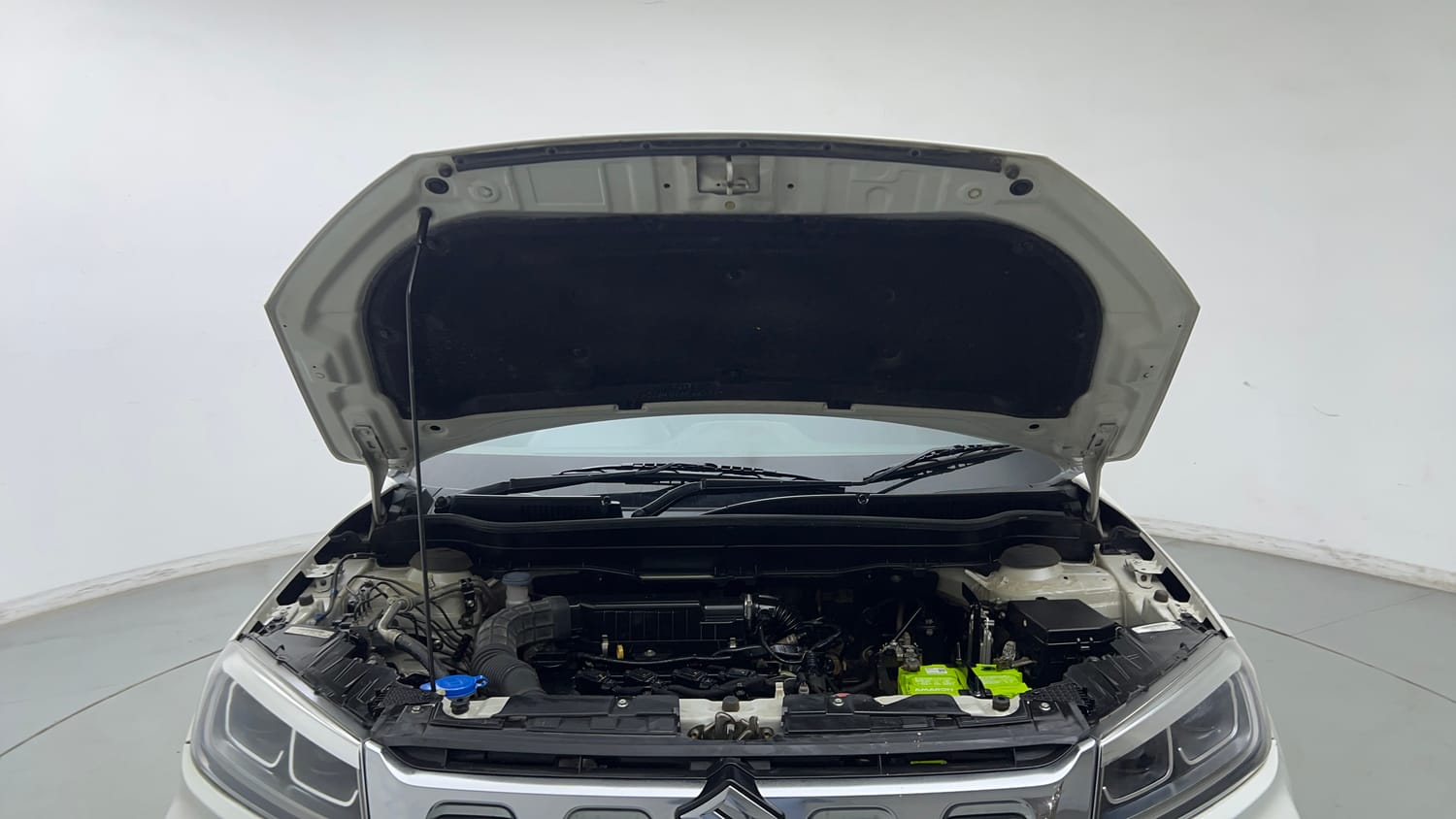 Used 2022 maruti-suzuki Vitara Brezza VXi Petrol Manual engine ENGINE & BONNET OPEN FRONT VIEW