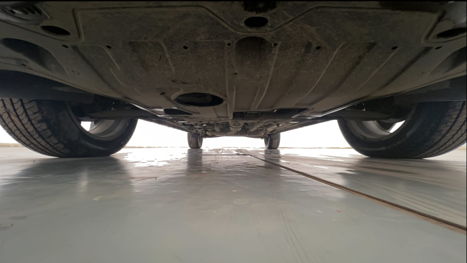 Used 2023 Hyundai Alcazar Platinum 7 STR 1.5 Turbo Petrol Petrol Manual extra FRONT LEFT UNDERBODY VIEW