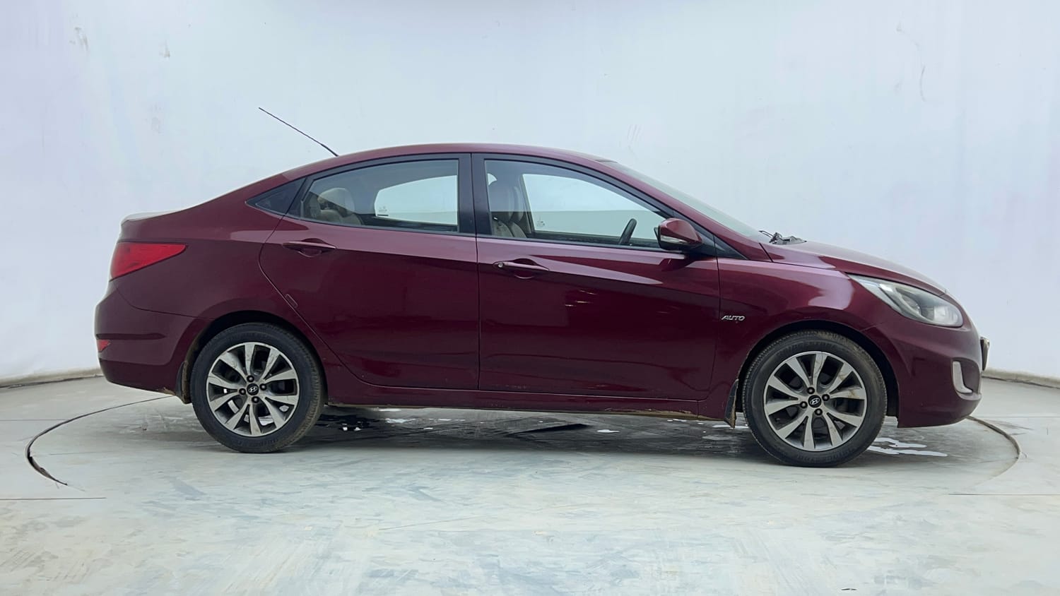 Used 2014 Hyundai Verna Fluidic 1.6 VTVT SX AT Petrol Automatic exterior RIGHT SIDE VIEW