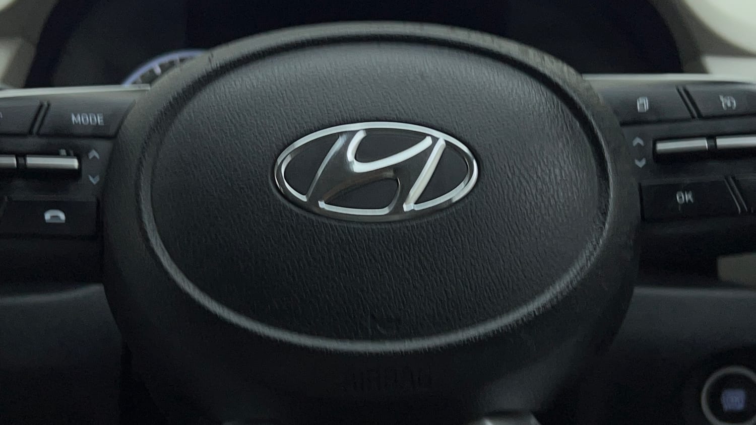 Used 2022 Hyundai Creta SX 1.5 Petrol Petrol Manual top_features Airbags