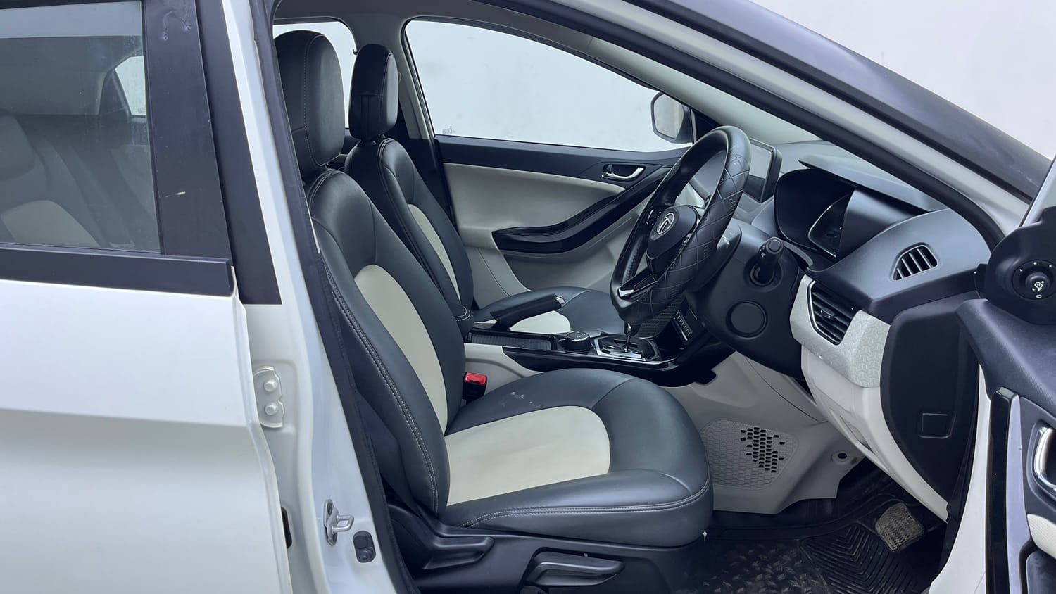 Used 2023 Tata Nexon XZA Plus Petrol Automatic interior RIGHT SIDE FRONT DOOR CABIN VIEW