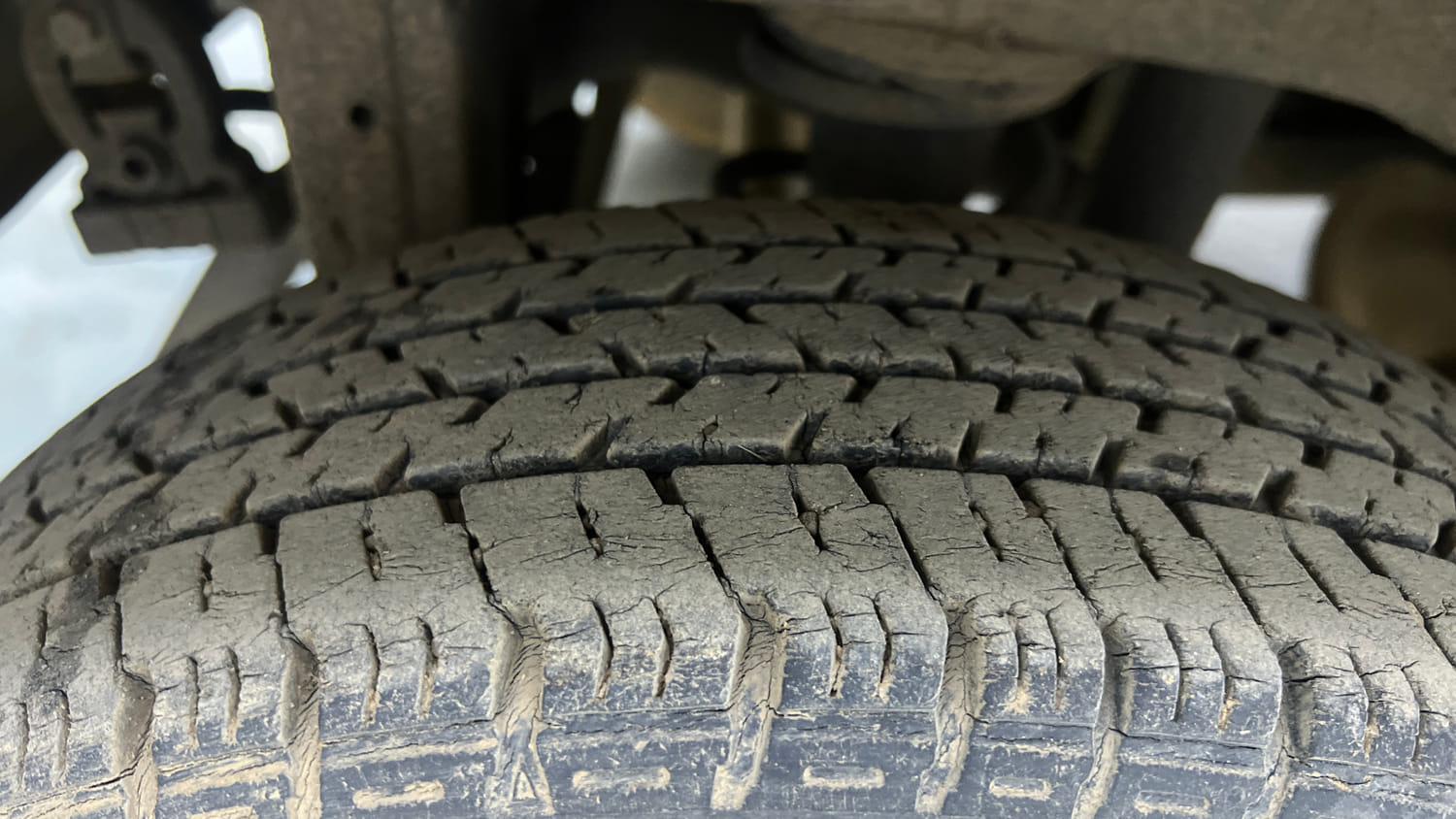 Used 2020 Maruti Suzuki Alto K10 VXi AMT Petrol Automatic tyres RIGHT REAR TYRE TREAD VIEW