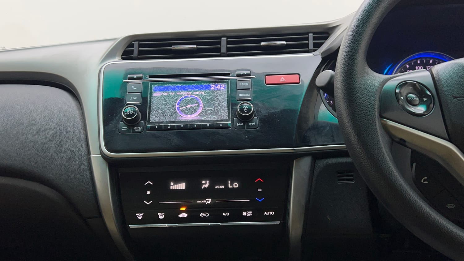 Used 2015 Honda City V Petrol Manual interior MUSIC SYSTEM & AC CONTROL VIEW