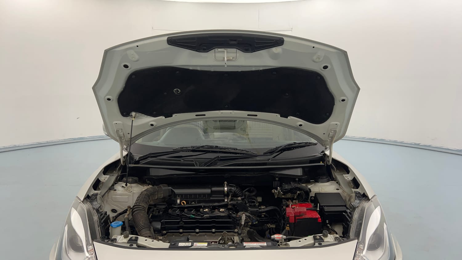 Used 2018 Maruti Suzuki Dzire ZXi Plus Petrol Manual engine ENGINE & BONNET OPEN FRONT VIEW