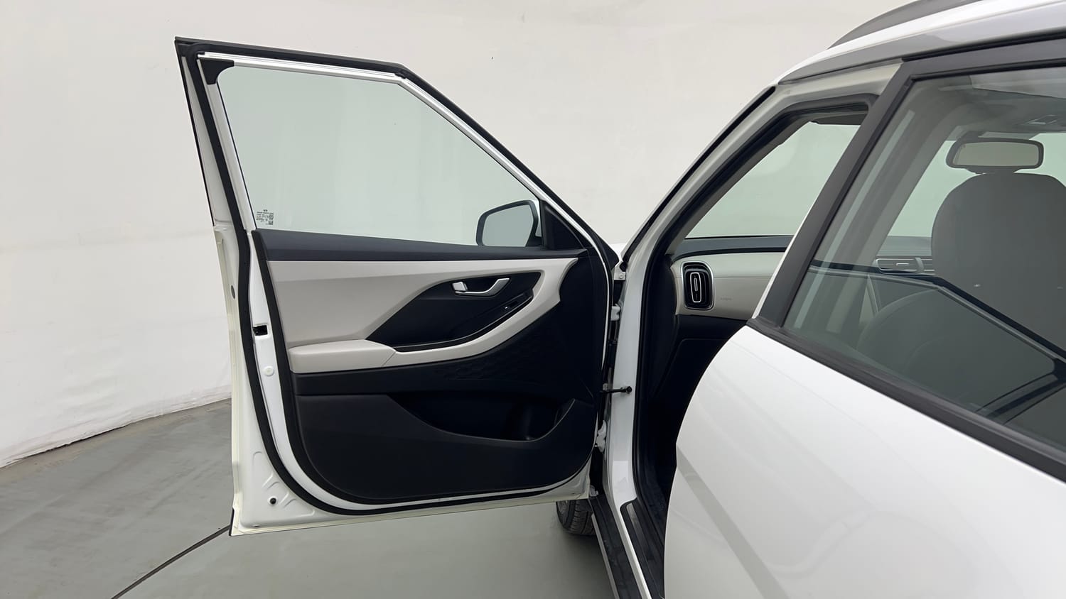 Used 2022 Hyundai Creta SX 1.5 Petrol Petrol Manual interior LEFT FRONT DOOR OPEN VIEW