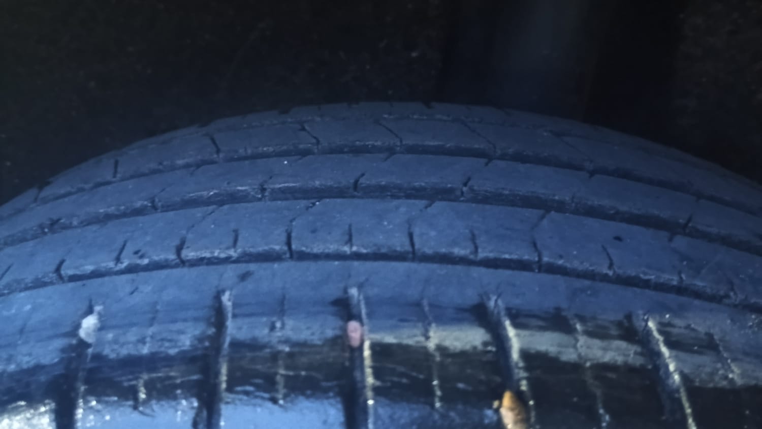Used 2018 Maruti Suzuki Baleno Zeta 1.2 Petrol Manual tyres LEFT REAR TYRE TREAD VIEW