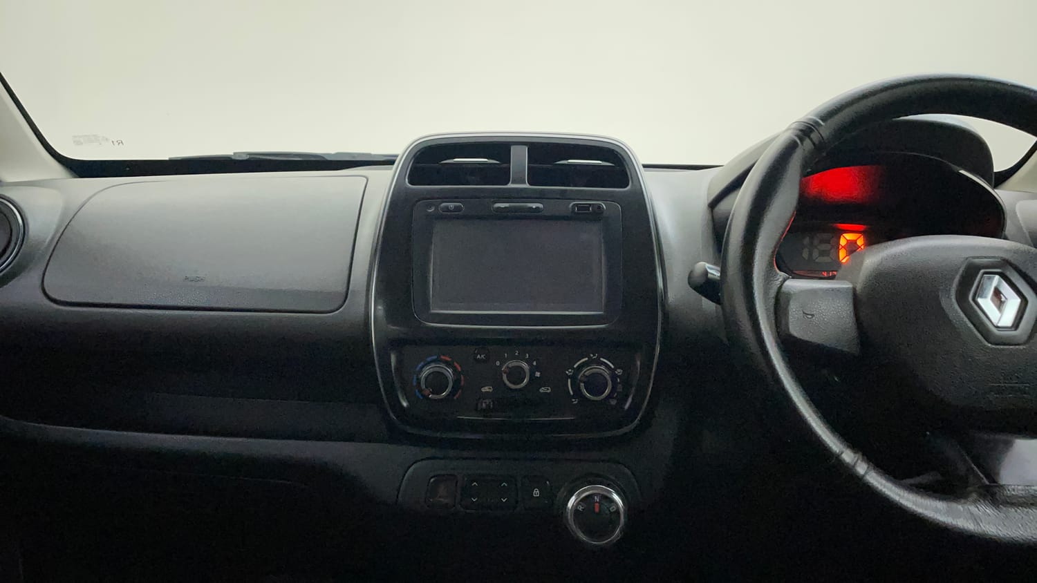 Used 2018 Renault Kwid 1.0 RXT AMT Petrol Automatic top_features Integrated (in-dash) music system