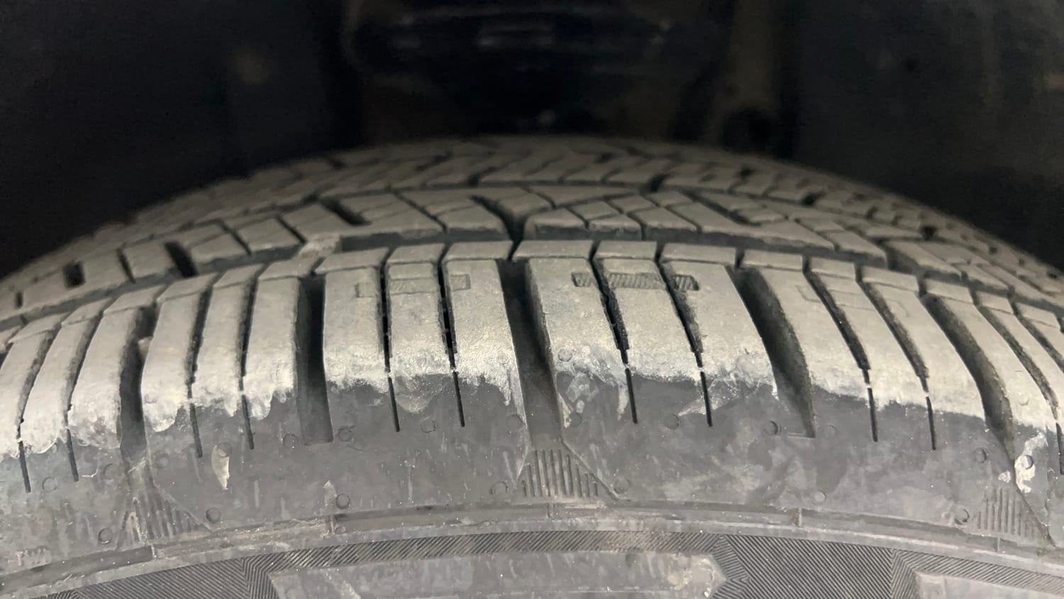Used 2019 Skoda Superb L&K TDI AT Diesel Automatic tyres LEFT FRONT TYRE TREAD VIEW