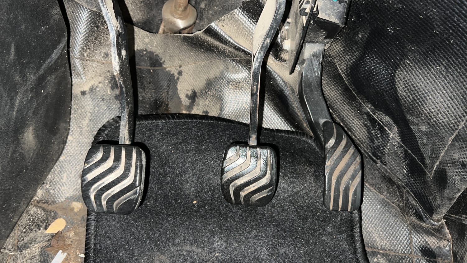 Used 2019 Renault Triber RXZ Petrol Manual interior PEDALS VIEW