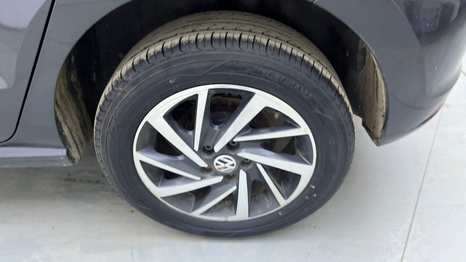 Used 2020 Volkswagen Polo Comfortline 1.0L (P) Petrol Manual tyres LEFT REAR TYRE RIM VIEW