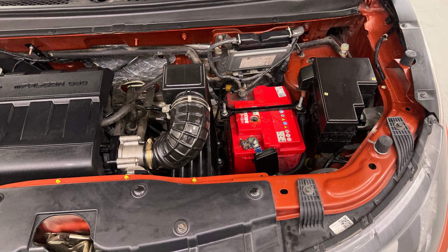 Used 2016 Mahindra KUV100 K6 6 STR Petrol Manual engine ENGINE LEFT SIDE VIEW
