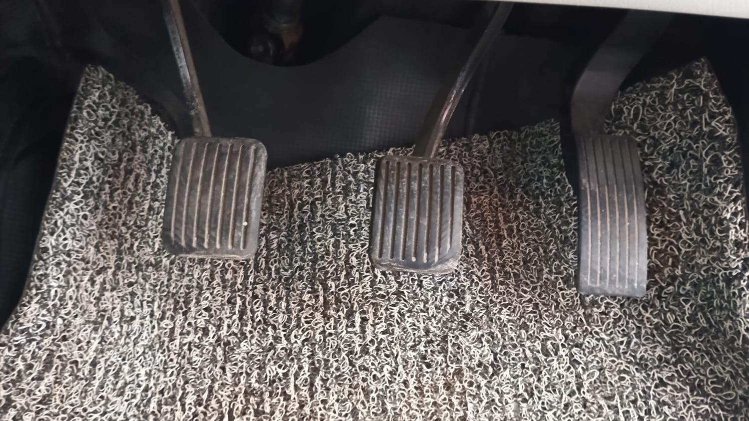Used 2022 Hyundai Aura S 1.2 CNG Cng Manual interior PEDALS VIEW