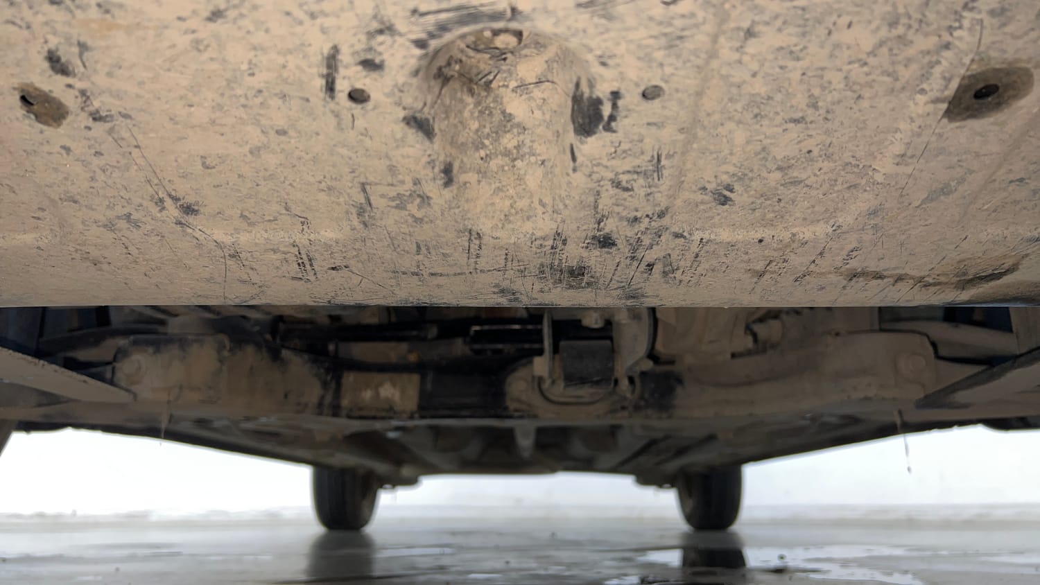 Used 2018 Hyundai Elite i20 Magna Executive 1.2 Petrol Manual extra FRONT LEFT UNDERBODY VIEW