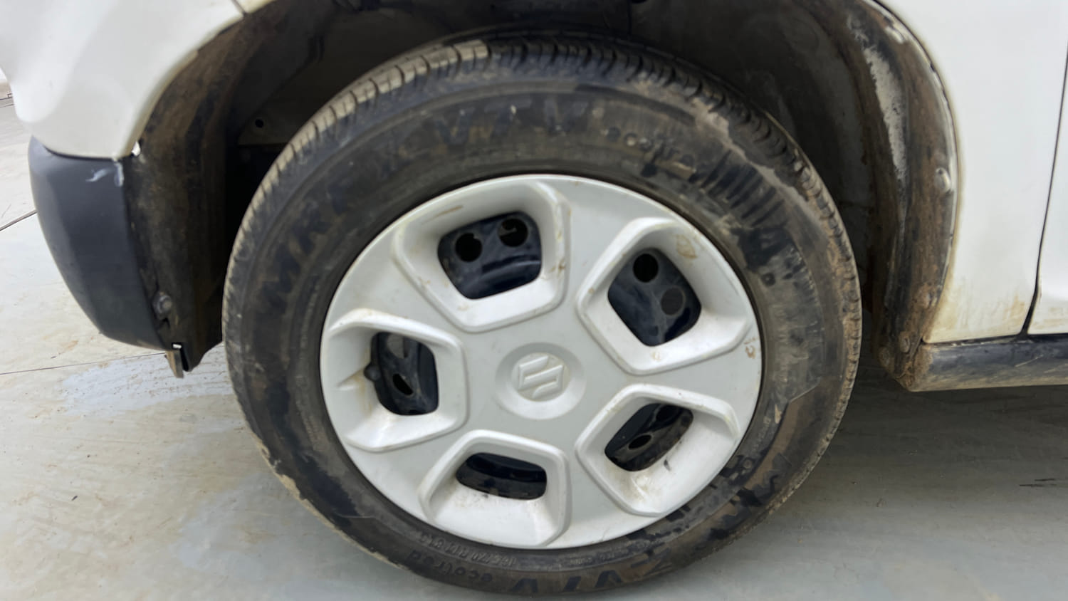 Used 2020 Maruti Suzuki S-Presso VXi Plus AMT Petrol Automatic tyres LEFT FRONT TYRE RIM VIEW