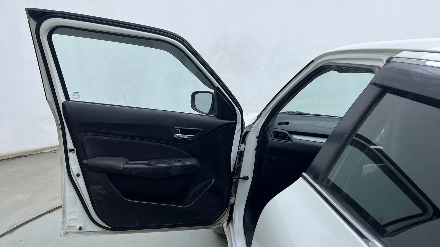 Used 2024 Maruti Suzuki Swift VXi Petrol Manual interior LEFT FRONT DOOR OPEN VIEW