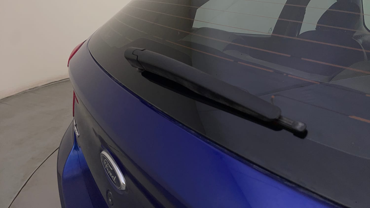 Used 2017 Ford Figo Titanium 1.2 Ti-VCT Petrol Manual top_features Rear wiper