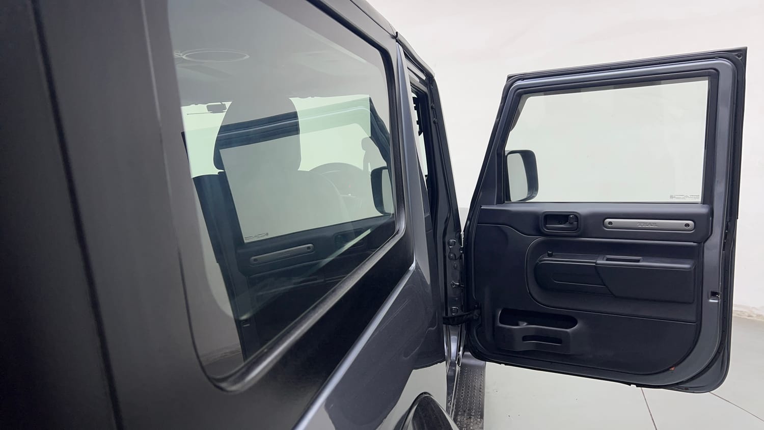 Used 2021 mahindra Thar LX Hard Top Petrol AT 4WD Petrol Automatic interior RIGHT FRONT DOOR OPEN VIEW