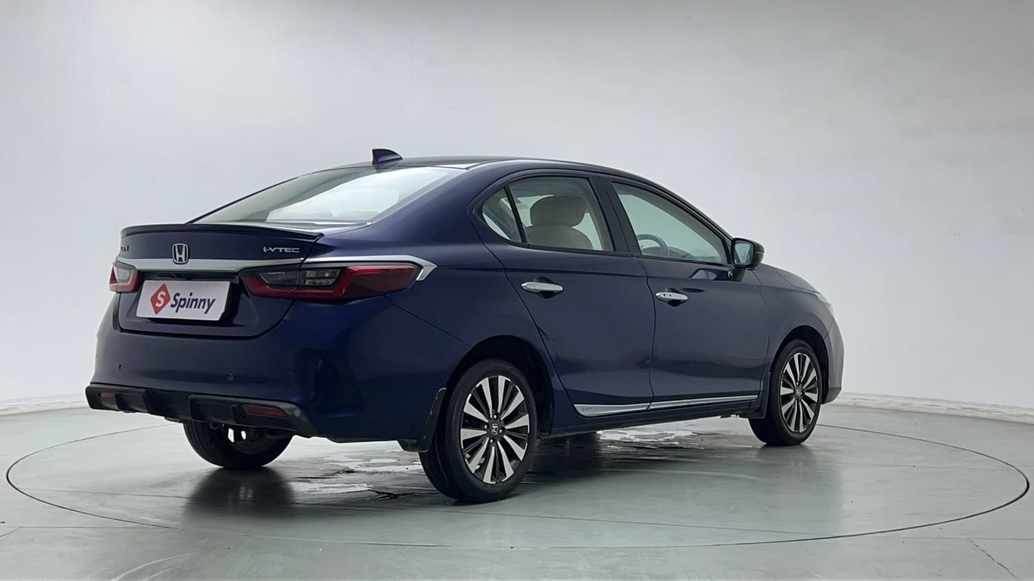 Used 2023 Honda City ZX Petrol MT Petrol Manual exterior RIGHT REAR CORNER VIEW