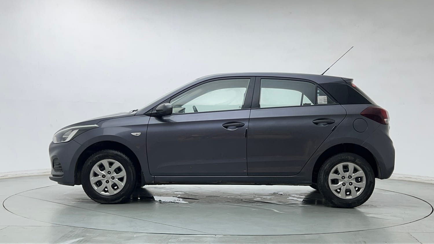 Used 2018 Hyundai Elite i20 Magna Executive 1.2 Petrol Manual exterior LEFT SIDE VIEW