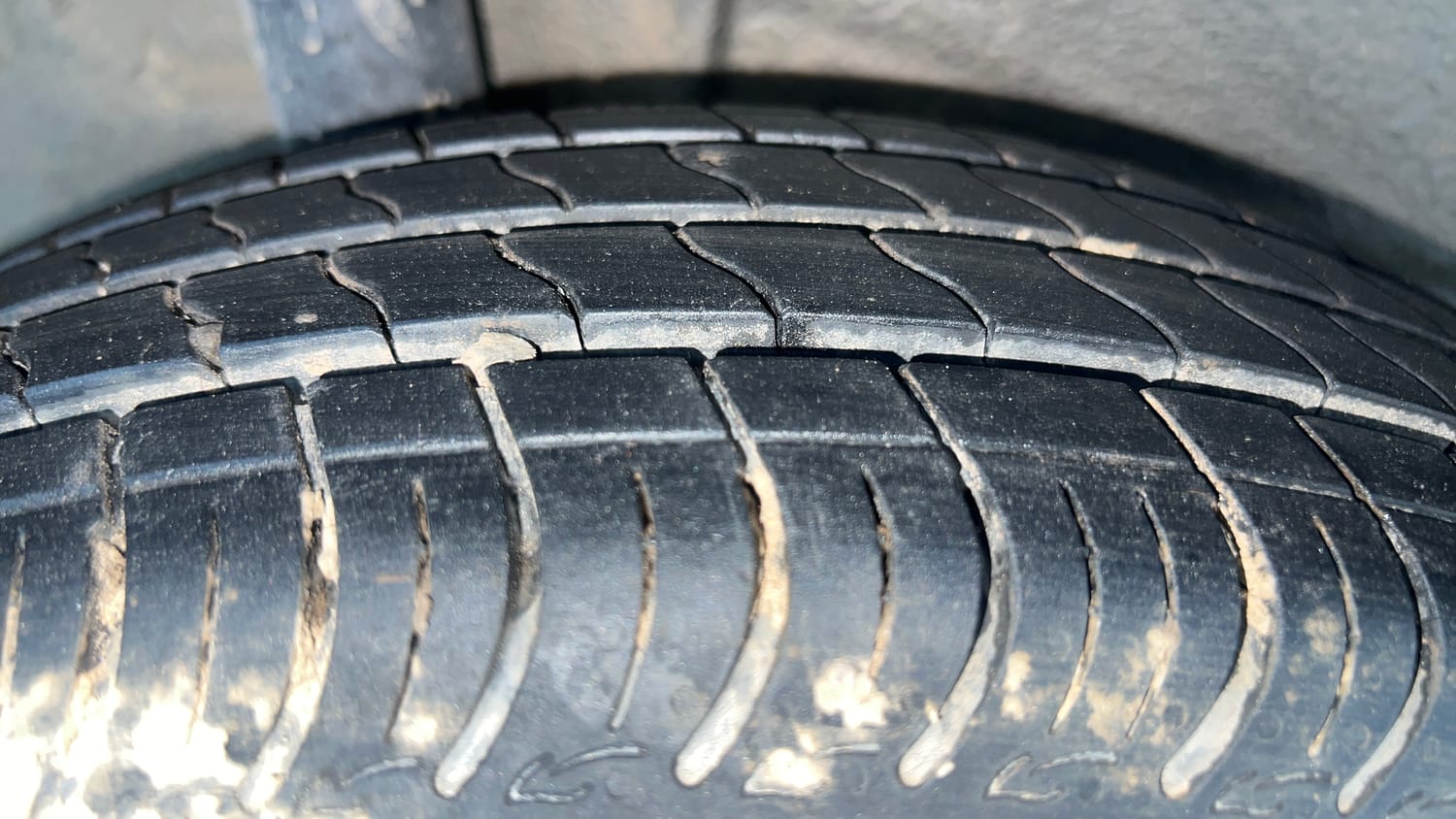 Used 2024 Maruti Suzuki Wagon R VXI 1.0 Petrol Manual tyres RIGHT REAR TYRE TREAD VIEW
