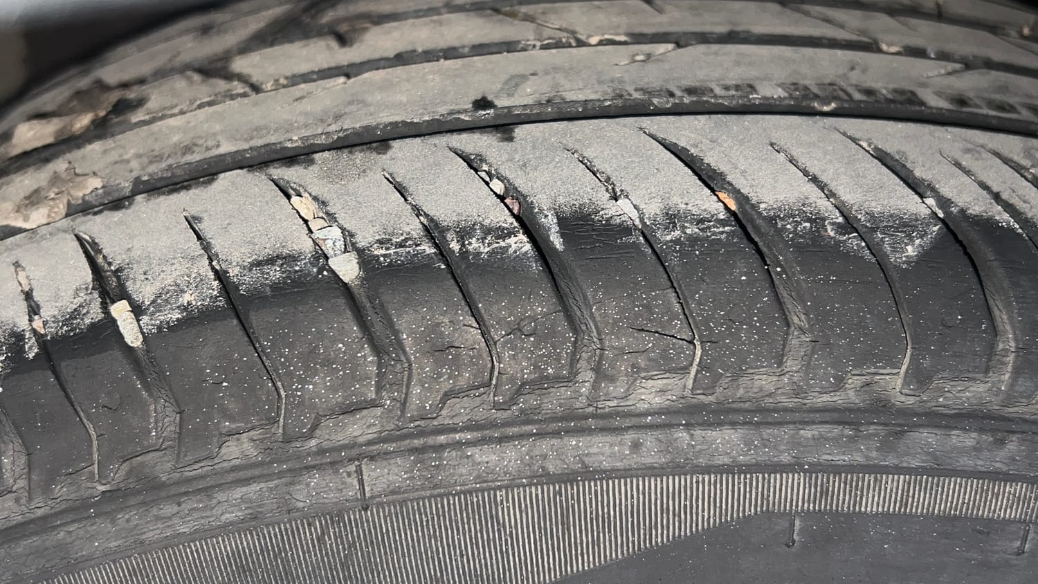 Used 2017 Honda WR-V VX MT Petrol Petrol Manual tyres RIGHT REAR TYRE TREAD VIEW