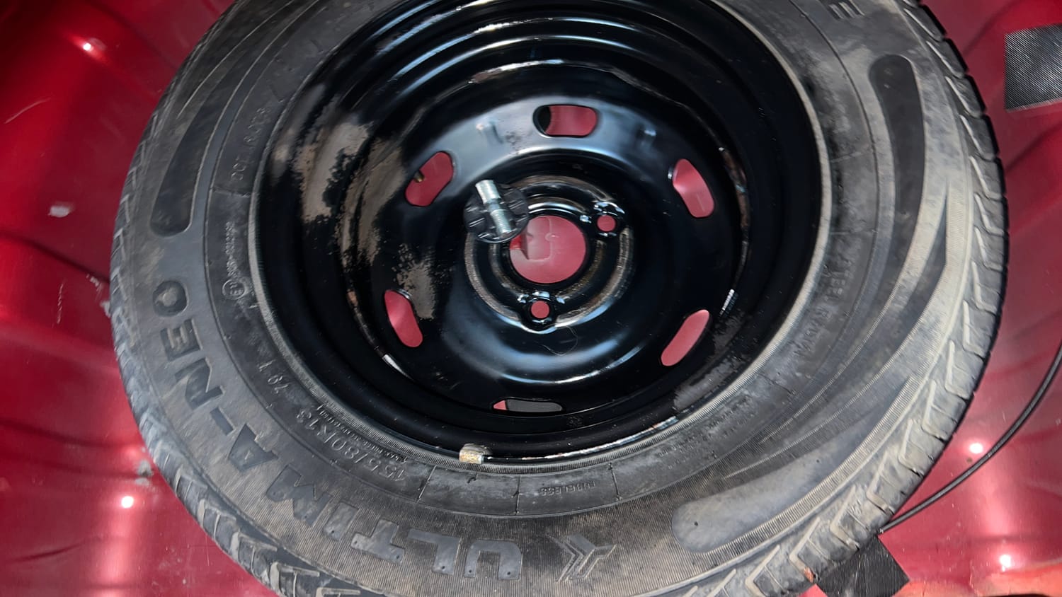 Used 2016 Renault Kwid RXT Petrol Manual tyres SPARE TYRE VIEW