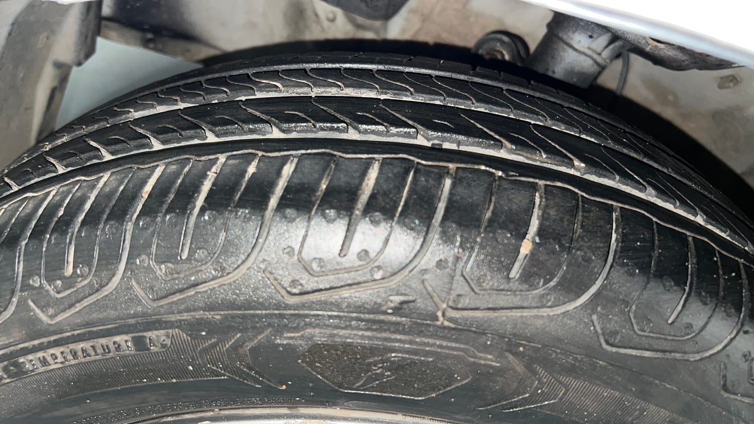 Used 2018 Honda Jazz V Petrol Petrol Manual tyres LEFT FRONT TYRE TREAD VIEW