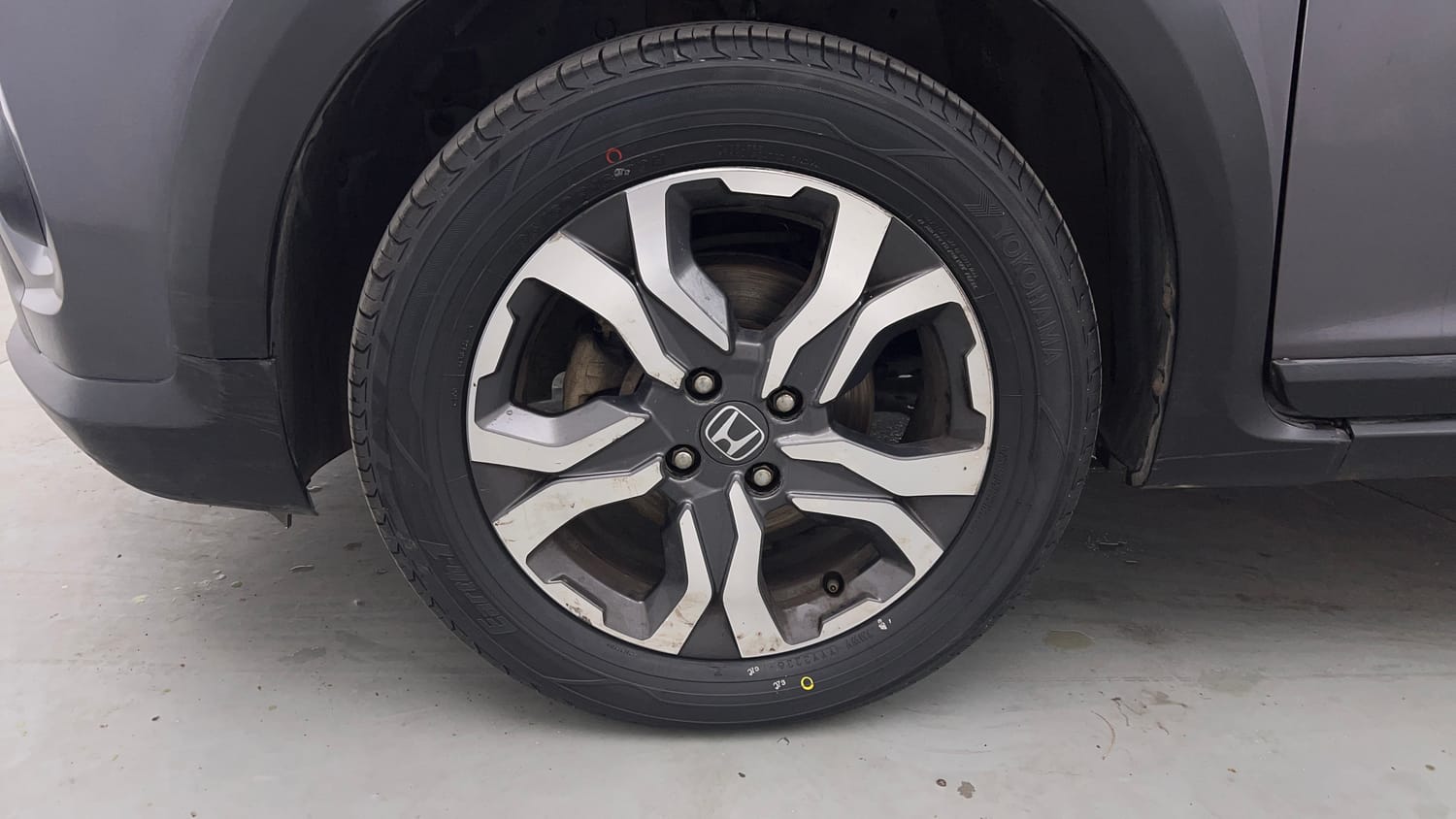 Used 2017 Honda WR-V VX MT Petrol Petrol Manual tyres LEFT FRONT TYRE RIM VIEW
