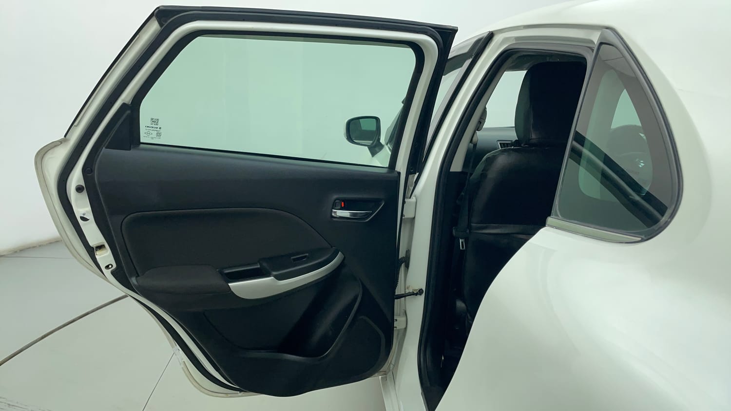 Used 2018 Maruti Suzuki Baleno Zeta 1.2 Petrol Manual interior LEFT REAR DOOR OPEN VIEW