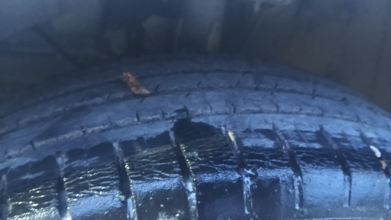 Used 2018 Maruti Suzuki Baleno Zeta 1.2 Petrol Manual tyres LEFT FRONT TYRE TREAD VIEW