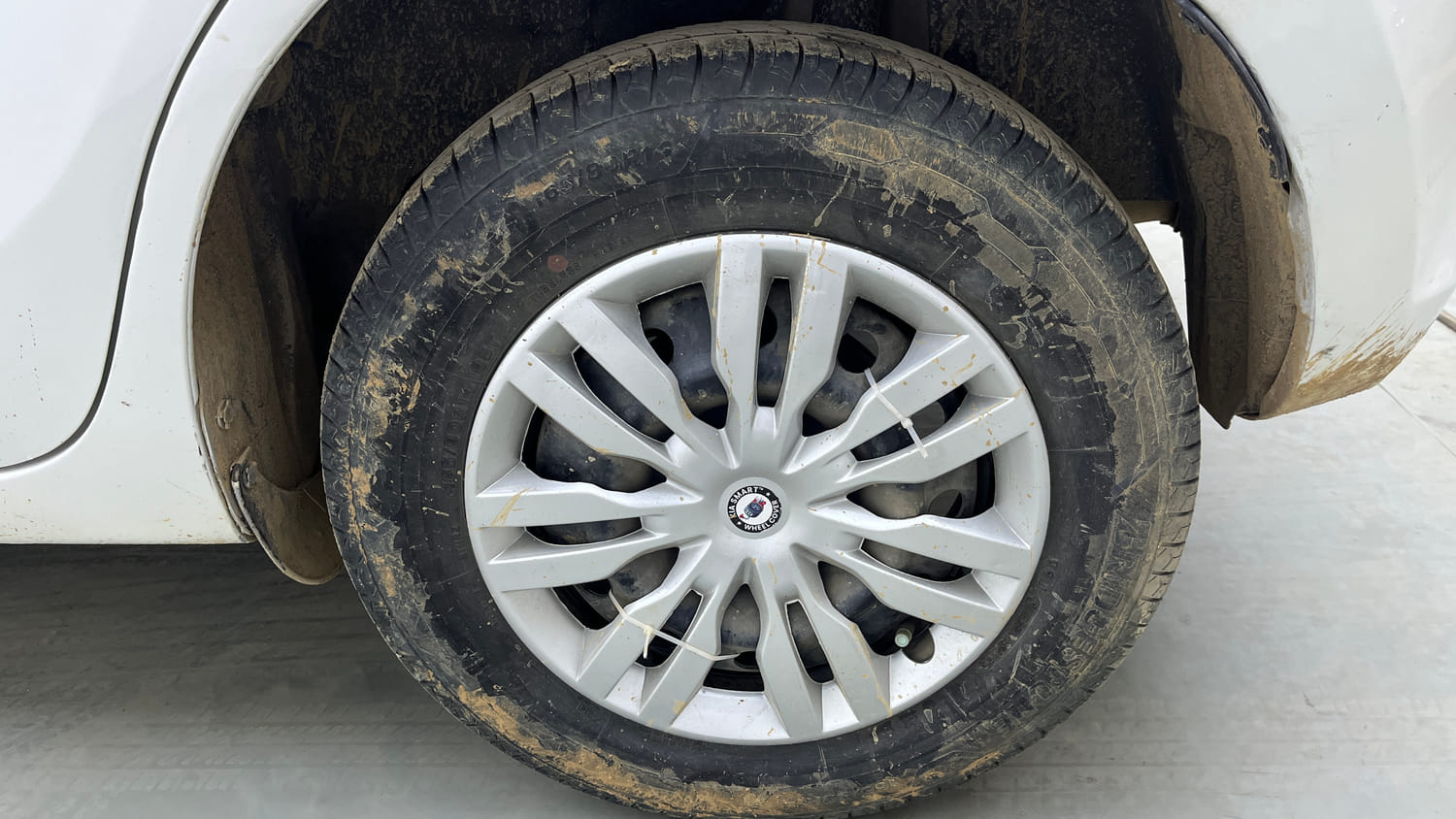 Used 2024 Maruti Suzuki Swift VXi Petrol Manual tyres LEFT REAR TYRE RIM VIEW