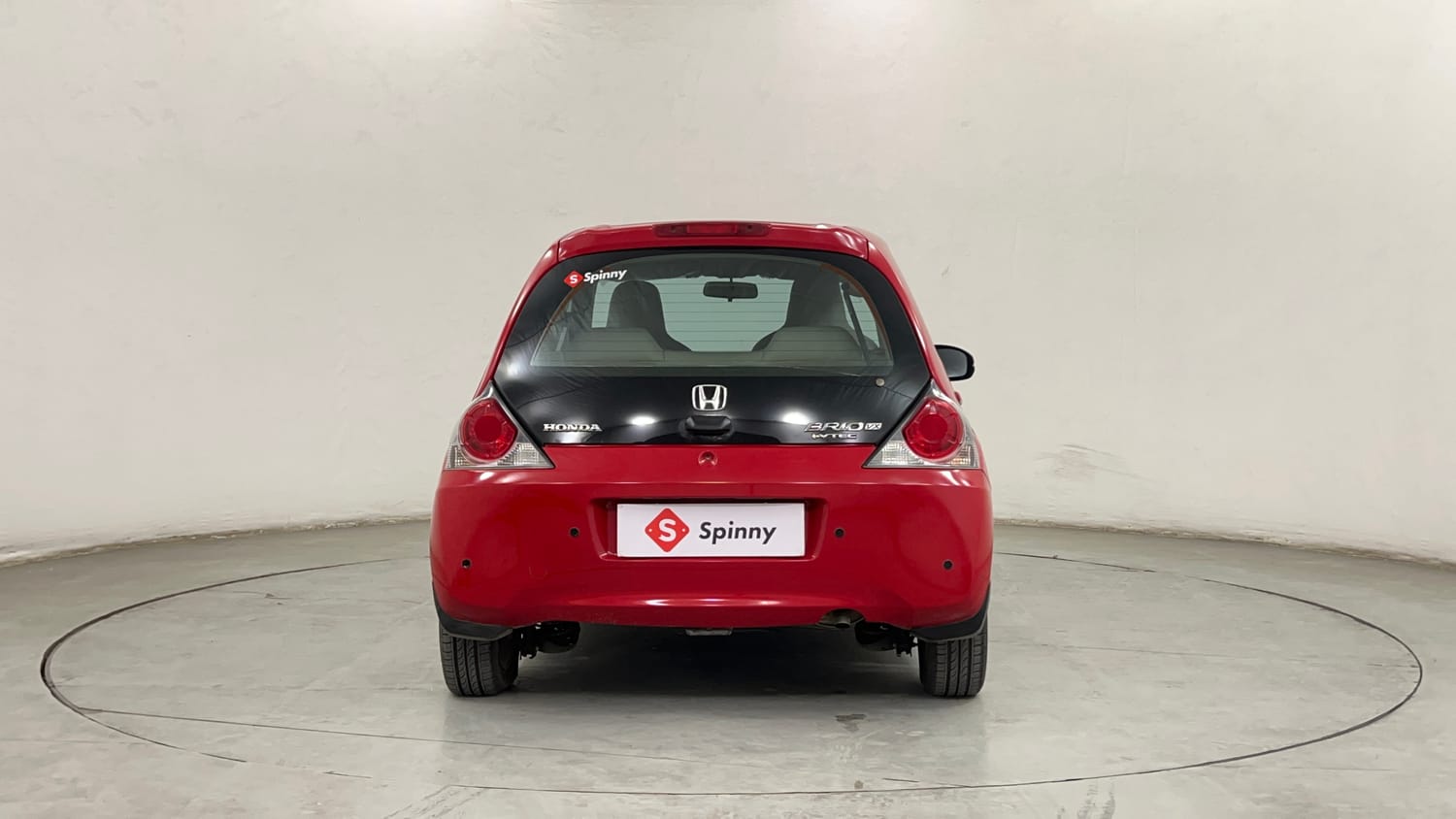 Used 2015 Honda Brio VX AT Petrol Automatic exterior BACK VIEW