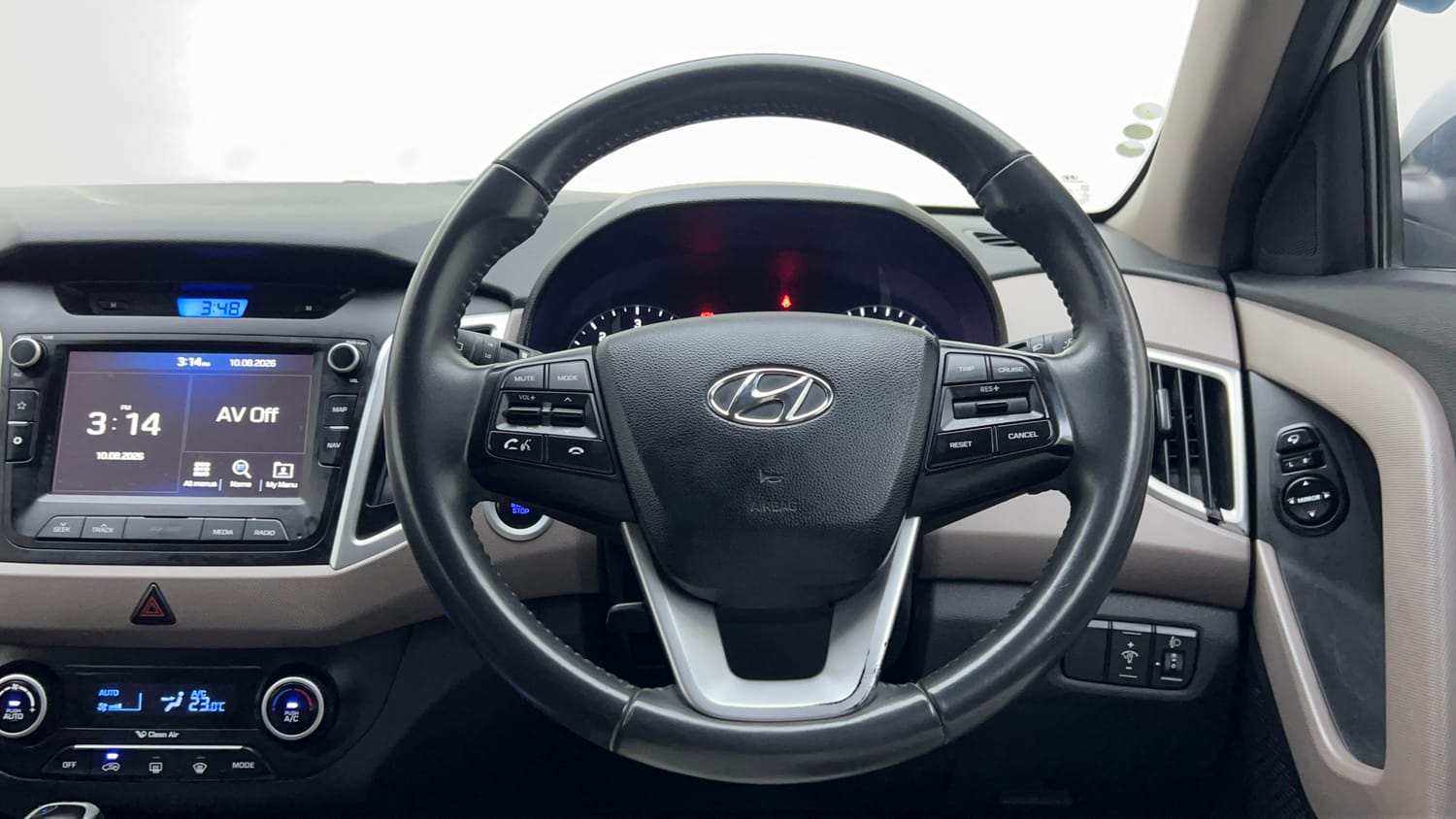 Used 2018 Hyundai Creta SX 1.6 AT CRDi Diesel Automatic interior STEERING VIEW