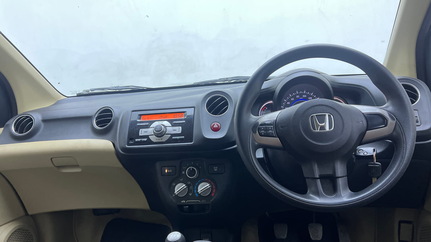 Used 2015 Honda Brio S MT Petrol Manual interior DASHBOARD VIEW