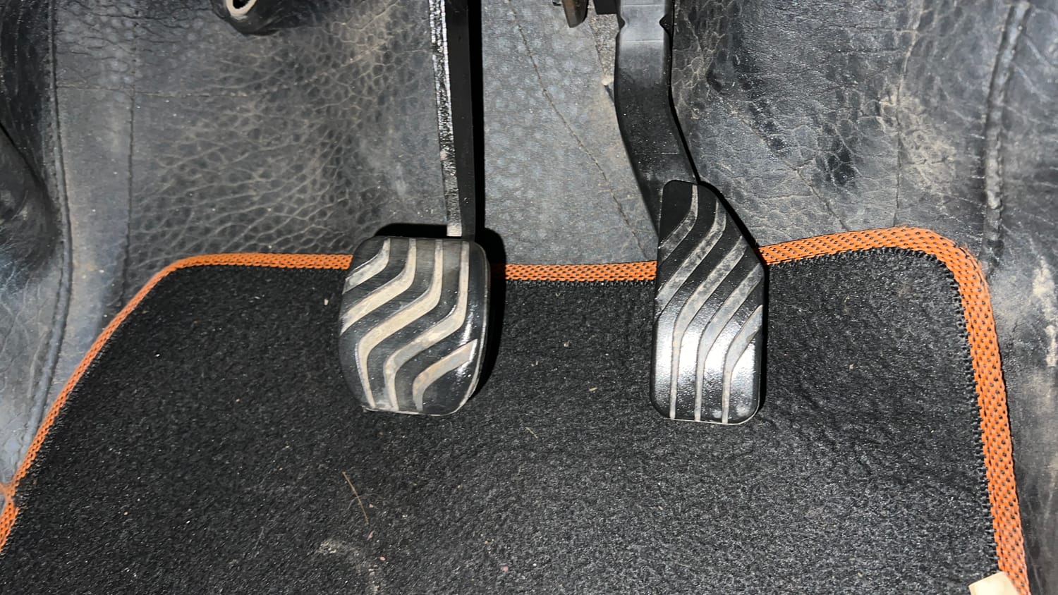 Used 2017 Renault Kwid CLIMBER 1.0 AMT Petrol Automatic interior PEDALS VIEW
