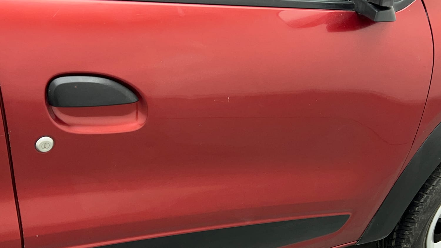 Used 2016 Renault Kwid RXT Petrol Manual dents MINOR DENT