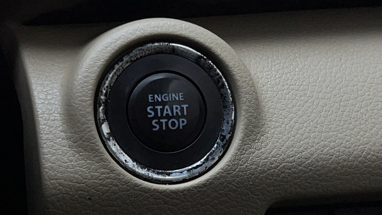 Used 2019 Maruti Suzuki New Ertiga ZXi Plus Petrol Manual top_features Keyless start